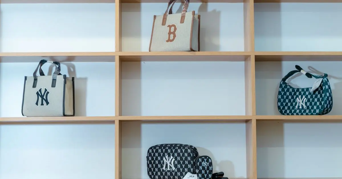 Pourquoi Certaines Marques De Vêtements Deviennent Iconiques