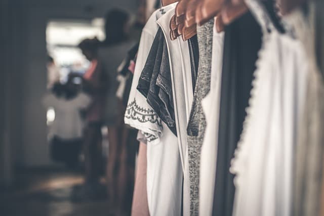 Pourquoi Certaines Marques De Vêtements Devront Devenir Iconiques